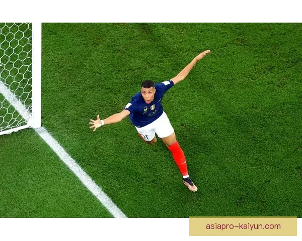 欧国联决赛中法国队卫冕表现稳健，展现出强大竞争力